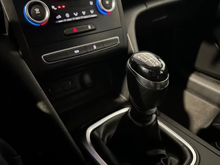 Renault Mégane Renault Mégane 1.5 DCI BOSE RIJKLAAR l CLIMA l NAVI l LMV l - afbeelding nr 30