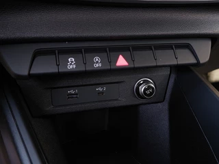 Audi A1 Sportback 25 TFSI 96pk Pro Line | Origineel NL | App Connect | Clima | Cruise | Virtual Dashboard | Pdc | 15''lm | Bluetooth Carkit+Streaming | Rijstrook+Licht+Regensensor - afbeelding nr 19