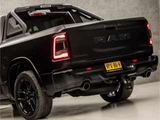 Dodge Ram 1500 Dodge Ram 1500 5.7 V8 4x4 Crew Cab Laramie 402Pk Automaat (PANORAMADAK, LUCHTVERING, GROOT NAVI, STOELKOELING, MEMORY SEATS, HARMAN/KARDON, TREKHAAK, STOELVERWARMING ACHTER, APPLE CARPLAY, NIEUWSTAAT) - afbeelding nr 13