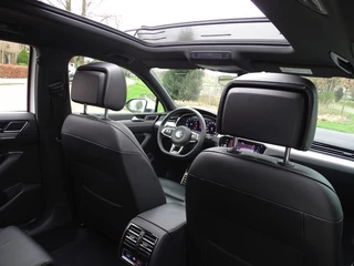 Volkswagen Passat Volkswagen Passat Variant 1.4 TSI ACT 149PK DSG / HighLine / R-line / LED *NAP* - afbeelding nr 46