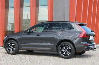 Volvo XC60 Volvo XC60 T6 Recharge AWD R-Design | Longe Range | Panoramadak | Stoelverwarming | 360° Camera | HUD | Trekhaak | Harman / Kardon | Glossy Black - afbeelding nr 3