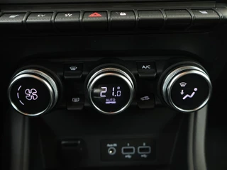 Renault Captur Renault Captur E-Tech plug-in hybrid 160PK / Navigatie / Carpley / Parkeer sensoren / Carselexy - afbeelding nr 11
