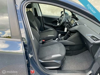 Peugeot 208 Peugeot 208 1.2 PureTech Allure * Pano* Climate * Topper * - afbeelding nr 6