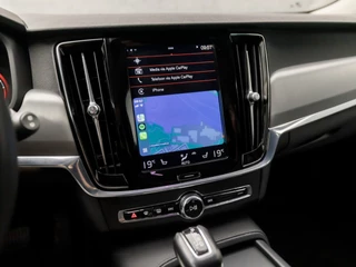 Volvo V90 Volvo V90 2.0 T5 Momentum 255Pk Automaat (APPLE CARPLAY, GROOT NAVI, LEDER, CAMERA, ADAPTIVE CRUISE, ELEK SPORTSTOELEN, STOELVERWARMING, GETINT GLAS, NIEUWE APK, NIEUWSTAAT) - afbeelding nr 32