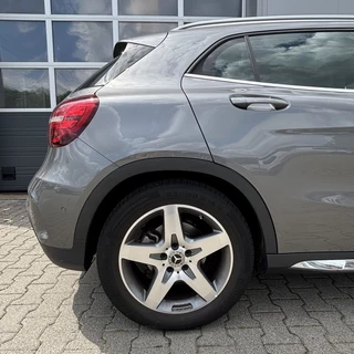 Mercedes-Benz GLA Mercedes-Benz GLA *trekhaak, pano dak* 180 AMG - afbeelding nr 4