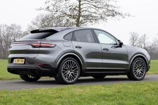 Porsche Cayenne Porsche Cayenne Coupé 3.0 E-Hybrid|Achterasbest.|Adapt.Sportstoelen|Head up|Trekhaak|21