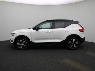 Volvo XC40 Volvo XC40 1.5 T5 Recharge R-Design | Panoramadak | Harman/Kardon | 360 camera | Memorystoelen | Alcantara | - afbeelding nr 4