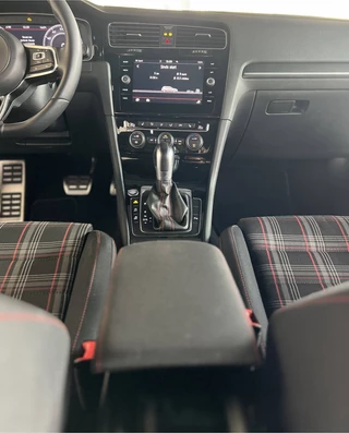Volkswagen Golf / Apple CarPlay / Stoelverwarming / ACC - afbeelding nr 11