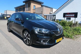 Renault Mégane Renault Megane 1.3 TCe Bose 160PK|NAVIGATIE|CAMERA|CARPLAY|DODEHOEK|KEYLESS|RIJSTROOK|STOELVERWARMING - afbeelding nr 4