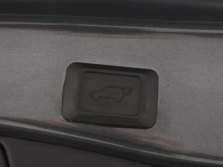 Toyota RAV4 Toyota RAV4 2.5 Hybrid Style Edition | Parkeersensoren V+A | Stuur en Stoelv - afbeelding nr 17