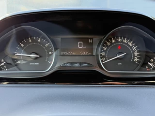 Peugeot 208 Peugeot 208 1.2 PureTech Active Automaat,Navi,Airco,Cruise,PDC,N.A.P,5 Deurs,Nieuwe Apk bij Aflevering - afbeelding nr 16