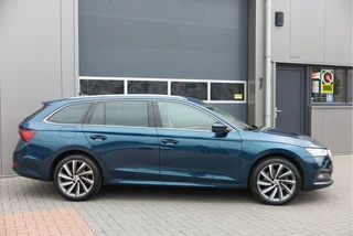 Škoda Octavia Škoda Octavia Combi 1.4 TSI iV 204PK PHEV Sportline Business ,Led-matrix koplampen, Carplay , Leer, Ergonimische stoelen, Stoelverwarming voor&achter,DAB+, stuurwiel verwarmd, schakelmogelijkheid aan stuurwiel, Carplay , etc. etc. - afbeelding nr 11