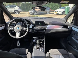 BMW 2 Serie BMW 2 Serie Active Tourer 218i Executive M-pakket, Led, Navi, Clima, Cruise, El. a.klep - afbeelding nr 17