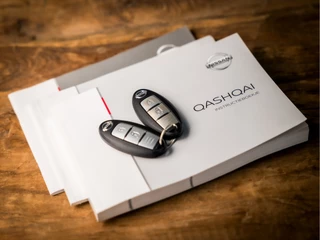 Nissan QASHQAI Nissan QASHQAI 1.2 N-Connecta Deluxe Automaat (PANORAMADAK, NAVIGATIE, 360 CAMERA, KEYLESS, SPORTSTOELEN, PARKEERSENSOREN, CRUISE, NIEUWSTAAT) - afbeelding nr 18