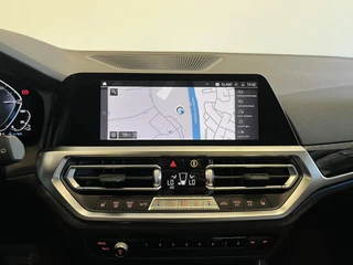 BMW 3 Serie BMW 3-serie Touring 320e Sportline Aut-8 Panoramadak HUD Laser Licht Adaptive Cruise Trekhaak Leder Navi PDC VA - afbeelding nr 19