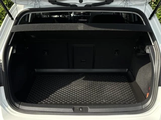 Volkswagen Golf Volkswagen Golf 1.4 TSI Highline Business R, NAVI, R-LINE CRUISE, ECC-AIRCO, CARPLAY, DYNAMISCH LED, PARKEERSENSOREN, LICHTMETAAL 17 - afbeelding nr 32