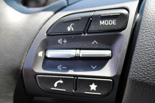 Hyundai Kona Hyundai Kona 1.6 GDI HEV Premium Navi/Leer/18