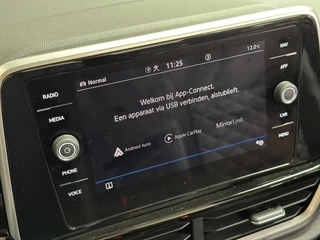Volkswagen T-Roc Volkswagen T-Roc Cabrio 1.5 TSI R-Line Facelift | Leer | Keyless | ACC | Stoel-/Stuurverwarming | BTW - afbeelding nr 23
