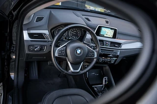 BMW X1 BMW X1 sDrive18i High Executive*PANO*NAVI*LEDER*AUTOMAAT*LED - afbeelding nr 12