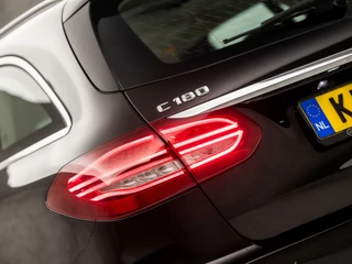 Mercedes-Benz C-Klasse 157Pk Automaat (DUBBEL PANORAMADAK, GROOT NAVI, SFEERVERLICHTING, STOELVERWARMING, ELEK SPORTSTOELEN, LEDER, CRUISE, PARKEERSENSOREN, NIEUWE APK, NIEUWSTAAT) - afbeelding nr 27