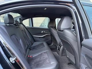 BMW 3 Serie BMW 3 Serie 320i M-Sport,1e Eig,Half Leer,LED,Carplay,Dealer OH,Lane Ass., - afbeelding nr 49