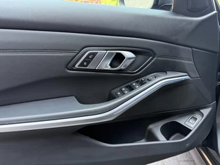 BMW 3 Serie BMW 3 Serie 320i SportLine,Schuifdak,Half leer,LED,Camera,Trekhk,NaviPro, - afbeelding nr 10