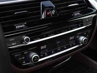 BMW 5 Serie BMW 5 Serie Touring 540i xD 340PK TwinTurbo High E. INDIVIDUAL LED / *NAP* - afbeelding nr 37