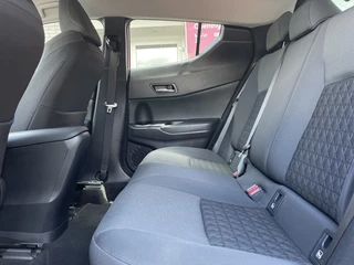 Toyota C-HR Toyota C-HR 1.8 Hybrid Dynamic | Navi | Apple CarPlay Android auto | Keyless - afbeelding nr 6