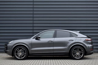 Porsche Cayenne | Panoramadak | Sport Chrono | Achterasbesturing | 21'' Velgen | Leder Dashbord | Orig. NL | - afbeelding nr 3