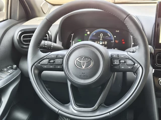 Toyota Yaris Cross Toyota Yaris Cross 1.5 Hybrid 130 Dynamic | Comfort Pack | Sensoren v/a | Stoelverw - afbeelding nr 9