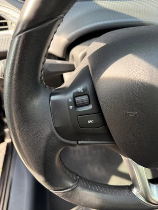Peugeot 2008 Peugeot 2008 1.2 PureTech Blue Lion - afbeelding nr 36