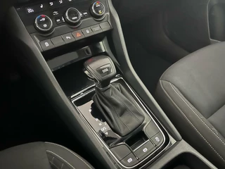 Škoda Karoq Skoda Karoq 1.0 TSI Ambition Business,Pano-dak,T-haak,virtual dashbord - afbeelding nr 28