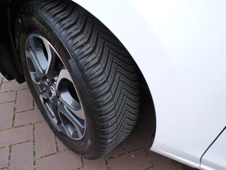 Mazda 2 Mazda 2 1.5 Skyactiv-G Dynamic+ NAVI TEL CRUISECONT PARELMOER WIT METALIC... - afbeelding nr 13