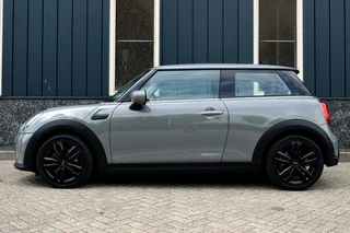 MINI One MINI One Mini 1.5 First Essential Rijklaarprijs-Garantie Navigatie Led Airco 17 Inch Apple carplay - afbeelding nr 2