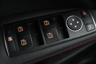 Mercedes-Benz A-Klasse Mercedes-Benz A-klasse 160 AMG Night | Panoramadak | Camera | Full LED |  Navigatie | Trekhaak | Cruise control | Park Assist | Airco | Half leder | Sportstoelen - afbeelding nr 27