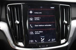 Volvo V60 Volvo V60 2.0 T5 Momentum Pro Automaat - Carplay, Stoelverw. - afbeelding nr 19