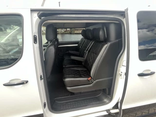 Toyota ProAce Toyota ProAce Worker 2.0 D-4D Black Line Long Trekhaak/Leder/Camera/Carplay/Navi/PDC/17