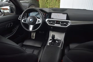 BMW 3 Serie BMW 3 Serie 320i M-Sport High Executive Leer/LED/Navi/Camera - afbeelding nr 10