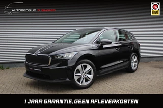 Škoda Enyaq iV 80 Loft // 99% SoH | Dealeronderhouden, 1e eigenaar | Warmtepomp | Camera | Sfeerverlichting | Adap. cruise control | CarPlay & Android Auto