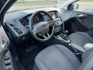 Ford Focus Ford Focus Wagon 1.0 Dealeronderhouden Navi Cruise Distr. VV Vol optie Parkeerhulp+sensor Nieuwe APK - 2e eigenaar - afbeelding nr 10