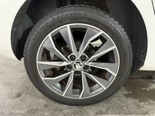 Škoda Rapid Skoda Rapid 1.2 TSI Greentech Edition 110pk/6bak/Pano/Airco - afbeelding nr 15