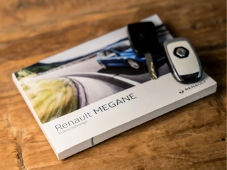 Renault Mégane Estate Renault Mégane Estate 1.2 TCe Sport (APPLE CARPLAY, NAVIGATIE, VIRTUAL COCKPIT, CLIMATE, CRUISE, SPORTSTOELEN, ELEK PAKKET, NIEUWE APK, NIEUWSTAAT) - afbeelding nr 16