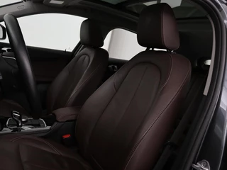 BMW 1 Serie BMW 1-serie 118i Business Edition | Luxury Line |  Panoramadak | Leder | Stoel & stuurverwarming | Camera | Carplay | Full LED | Live Cockpit | Navigatie | HiFi System | Parkeerhulp | Climate control - afbeelding nr 5