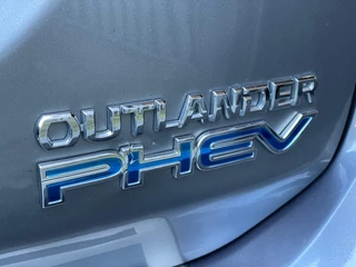 Mitsubishi Outlander Mitsubishi Outlander 2.4 PHEV Intense+ CARPLAY/ACC/RUITJES LEDER/360CAMERA - afbeelding nr 26