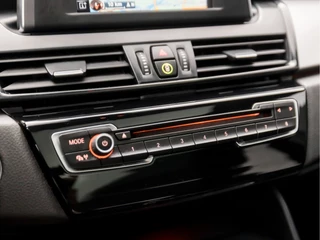 BMW 2 Serie BMW 2 Serie Active Tourer 218i High Executive Sportline (PANORAMADAK, DEALER ONDERHOUDEN, NAVIGATIE, CAMERA, STOELVERWARMING, SPORTSTOELEN, CRUISE, TREKHAAK, PARKEERSENSOREN, NIEUWE APK, NIEUWSTAAT) - afbeelding nr 10