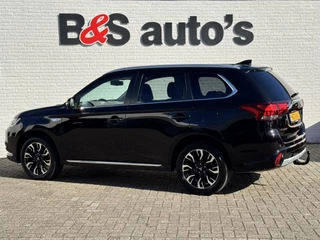 Mitsubishi Outlander Mitsubishi Outlander 2.0 PHEV instyle+ Adaptive cruis control Climate control Leder Stoel-/ stuurverwarming - afbeelding nr 49