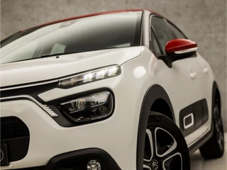 Citroën C3 Citroën C3 1.2 PureTech C-Series Automaat (APPLE CARPLAY, GROOT NAVI, CRUISE, PARKEERSENSOREN, SPORTSTOELEN, LANE ASSIST, LED KOPLAMPEN, NIEUWSTAAT) - afbeelding nr 14