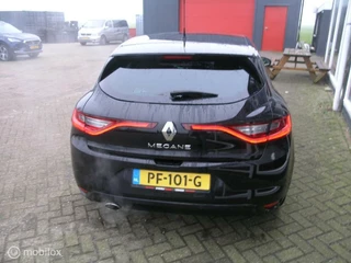 Renault Mégane Renault Megane 1.2 TCe Bose 132PK Massage/Winterpakket/Camera - afbeelding nr 7