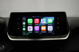 Peugeot 2008 Peugeot 2008 1.2 PureTech Allure - Carplay, Camera, Half Leer - afbeelding nr 4