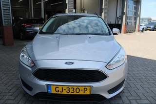 Ford Focus Ford Focus Wagon 1.0 Trend Edition | Navigatie | Airco | Bluetooth Carkit | Lichtmetalen Velgen | Cruise Control | Lichtmetalen Velgen - afbeelding nr 3